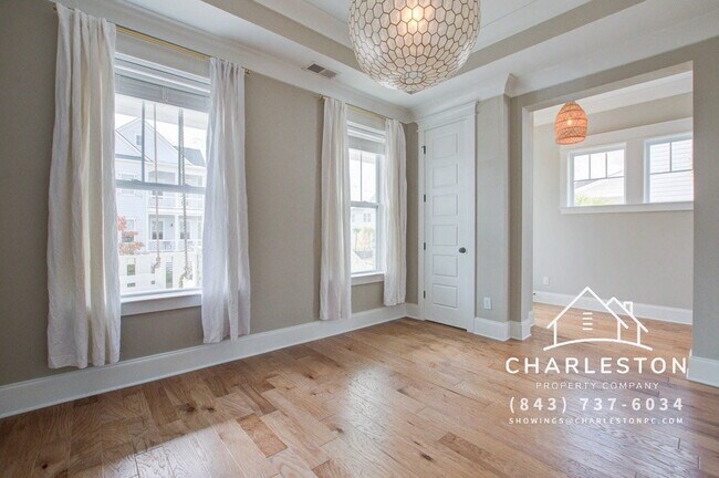 Photo - 1636 Juliana St