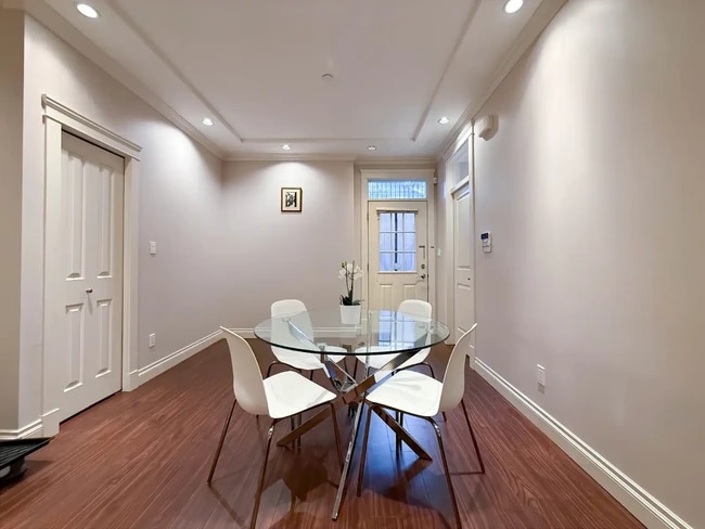 4338 Townley St Unit Furnished 2 Bedroom Garden Suite