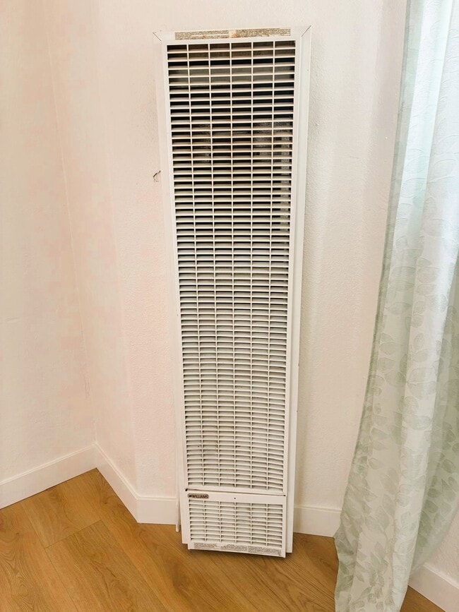 Photo - 15544 Eighth St