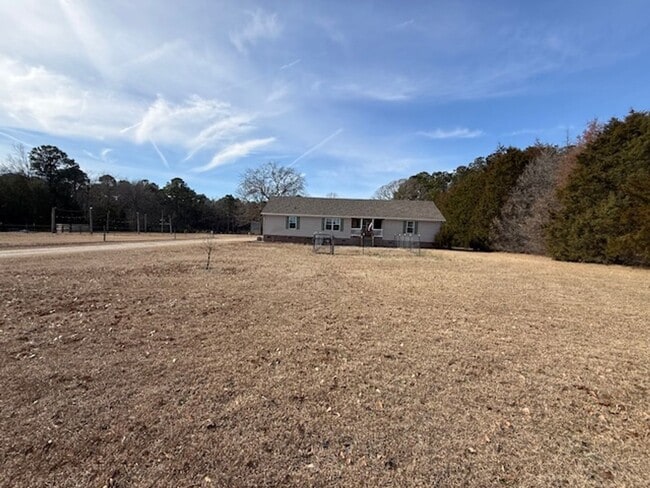 Photo - Room to Roam