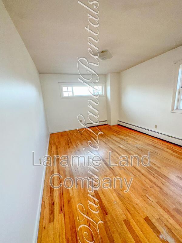 Photo - 1453 N 5th St