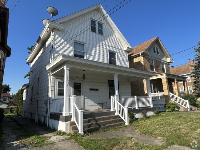 Building Photo - 2607 Robertson Ave Unit 2 Rental