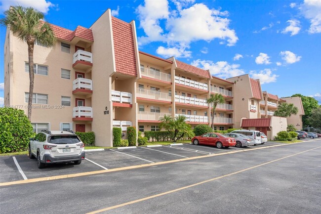 Photo - 1010 Country Club Dr Condominio Unidad 402