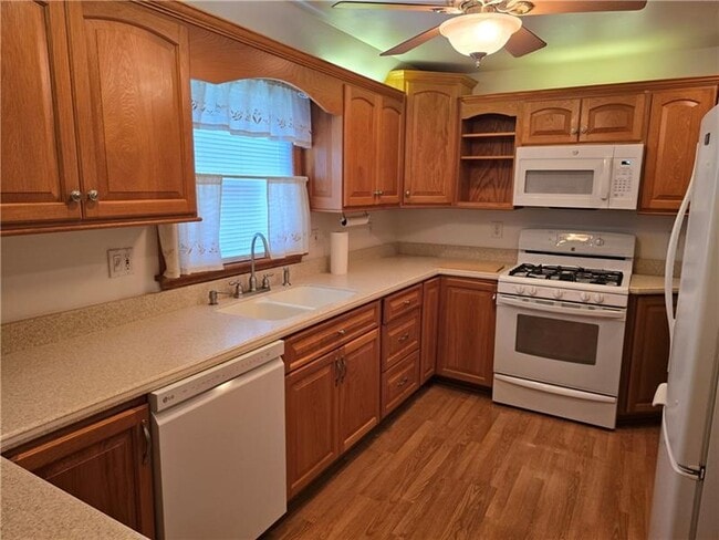 Photo - 308 South Dr