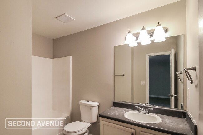 Photo - 5219 Hanover St