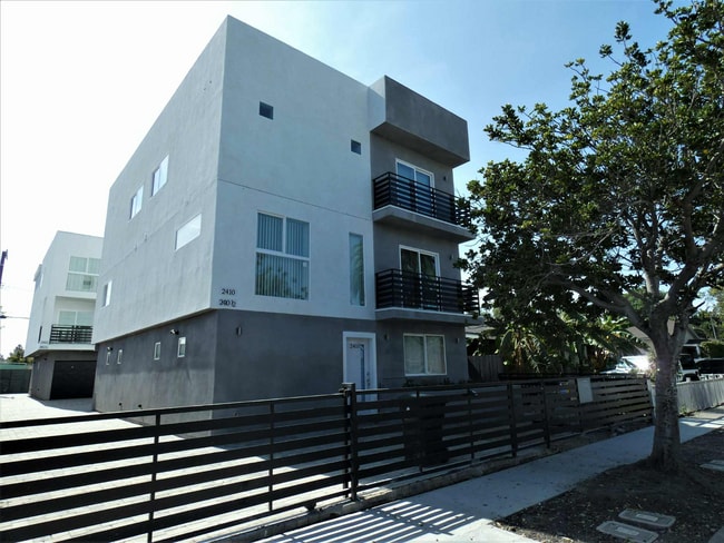 Building Photo - Modern Townhome Community in Prime Mid-City Unit #2410 1/2
