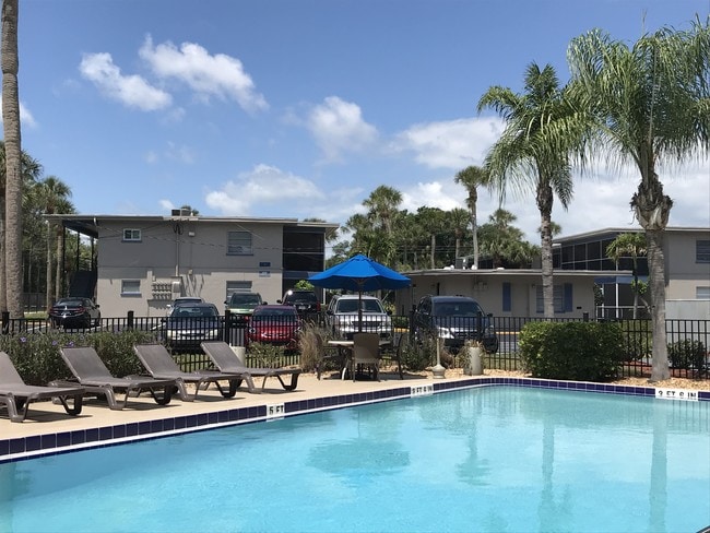 Photo - Applegate Apartments