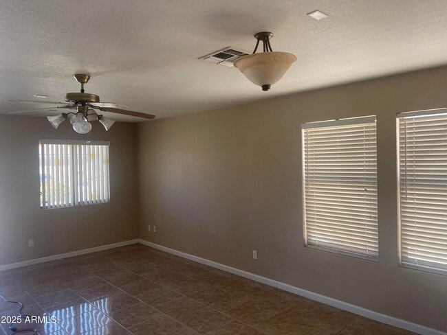 Photo - 10533 W Louise Dr