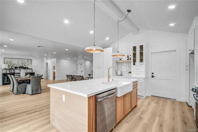 Photo - 2842 E Virginia Ave