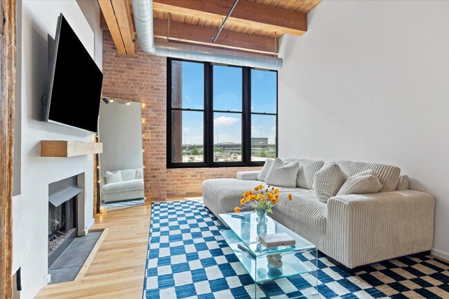 Photo - 728 W Jackson Blvd Unit 317
