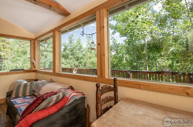 Photo - 1015 Mountain Meadows Dr