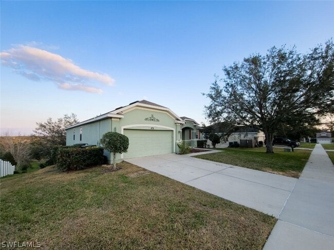 Photo - 2345 Golden Aster St