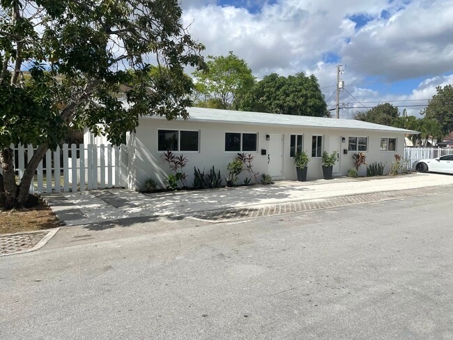 Photo - 3760 NW 13th Pl