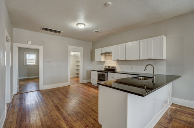 Photo - 1715 NW 21st St