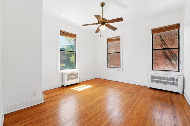 Photo - 457 Jersey Ave Condo Unit 3R