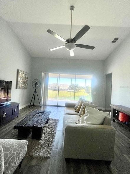 Photo - 4401 SW 52nd Cir Unit 106