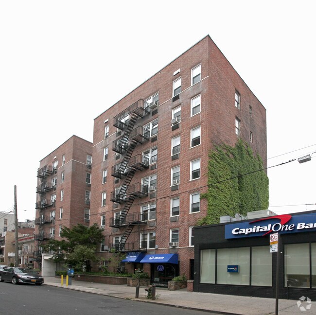 Photo - 1720 E 13th St