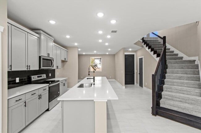 Photo - 17503 Panorama Dr