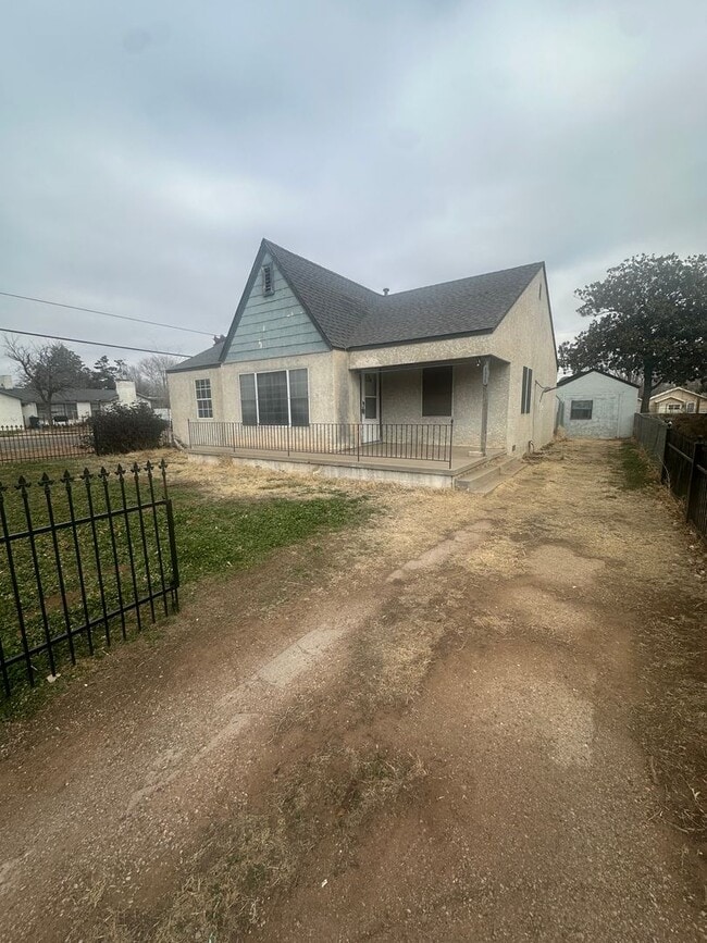 Photo - Modern 3 Bed 1 Bath Home!