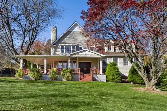 Photo - 60 Havilands Ln