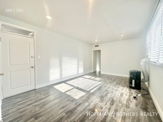 Photo - 425 N Oakhurst Dr Beverly Hills, CA 90210 Unit 118