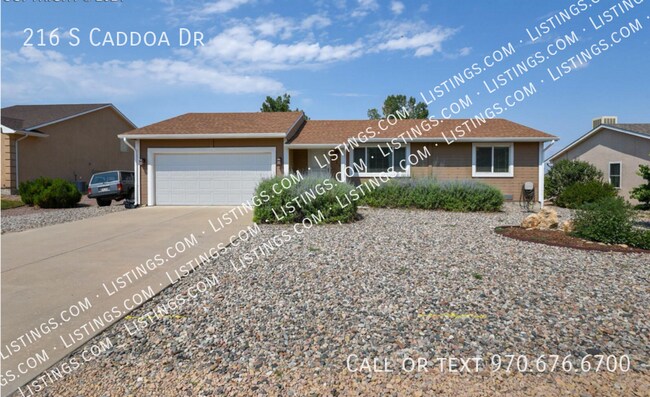 Photo - 216 S Caddoa Dr