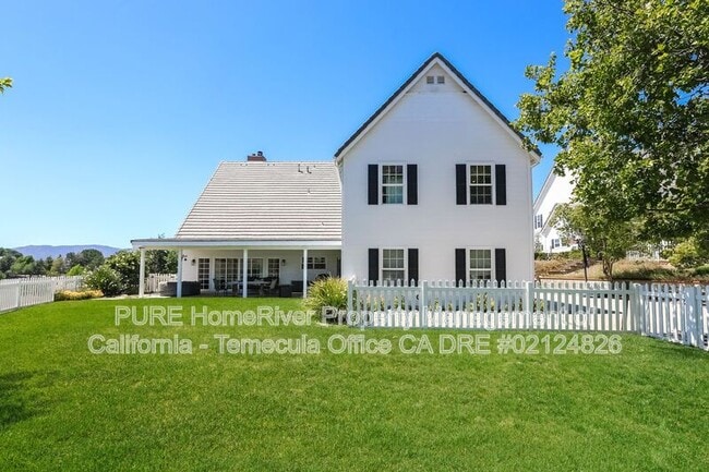 36475 Avenida La Cresta