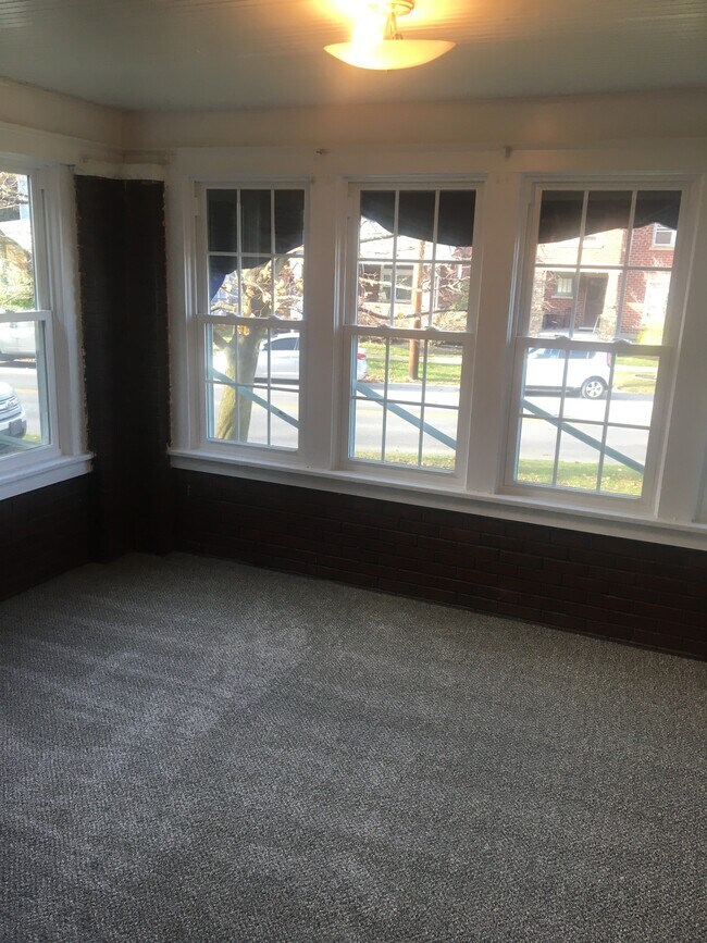 Photo - 1129 Brown Ave Unidad # 1