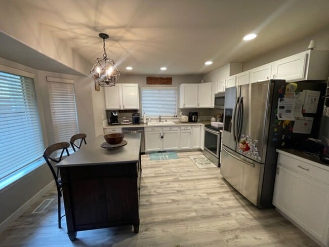 Photo - Beautiful 3 Bedroom Plus Den 2.5 Bath Home in Lake Stevens!
