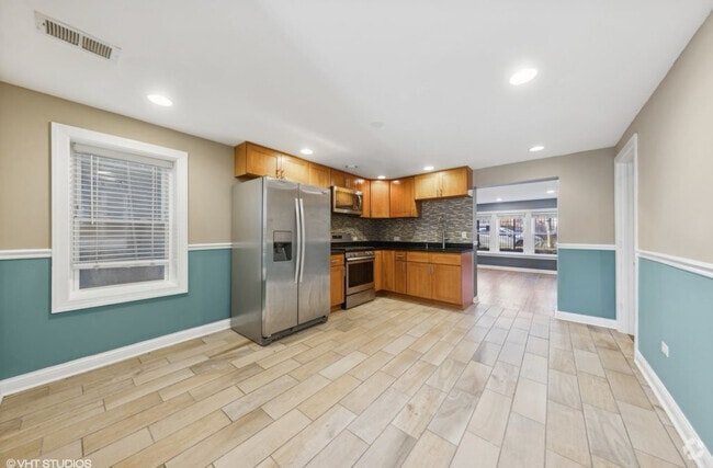 Building Photo - 2831 S Saint Louis Ave Unit 1 Rental