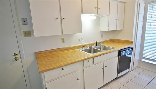 Photo - 362 Linklea Dr