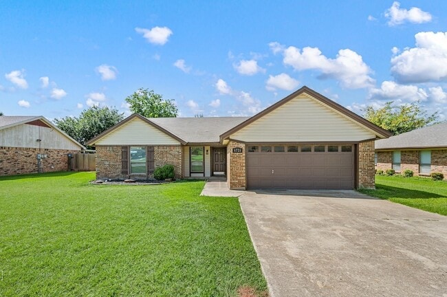 Building Photo - 6728 Fair Meadows Dr