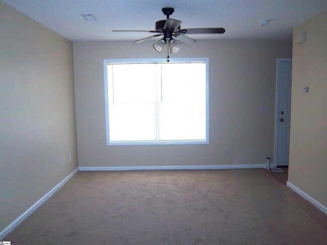 Photo - 232 Springfield Cir