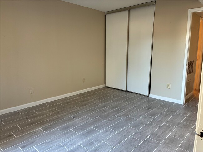 Photo - 11917 Bob White Dr Unit 881