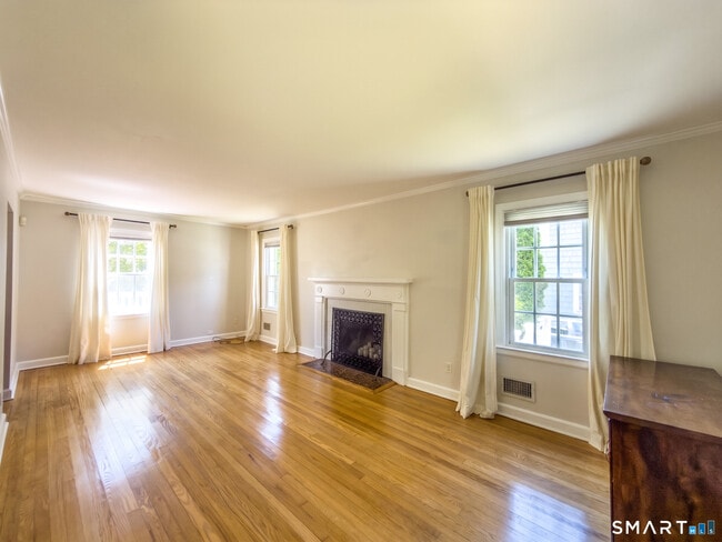 Photo - 65 Buell St