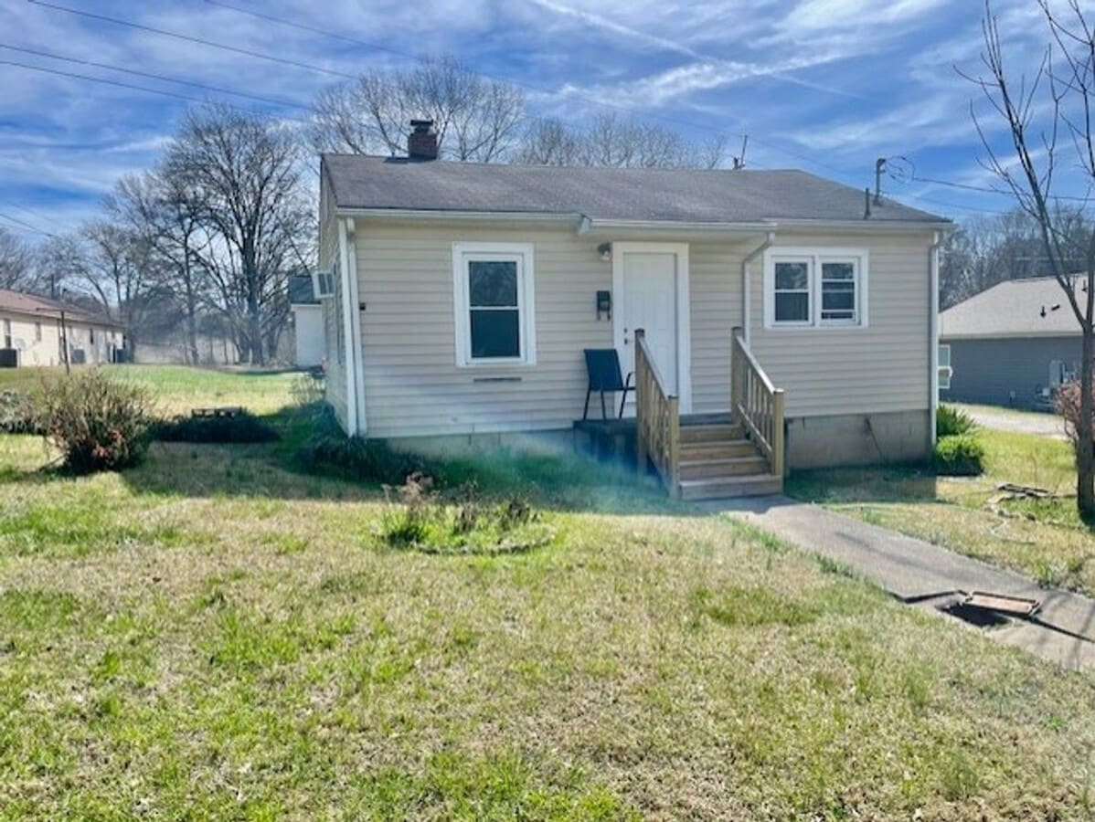 Photo - Newly fully renovated 2 bd 1 bath home . Located in Dallas