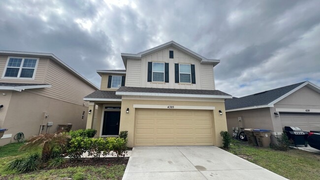 Building Photo - Beautiful Harmony Central Water Front Home AVAILABLE NOW!