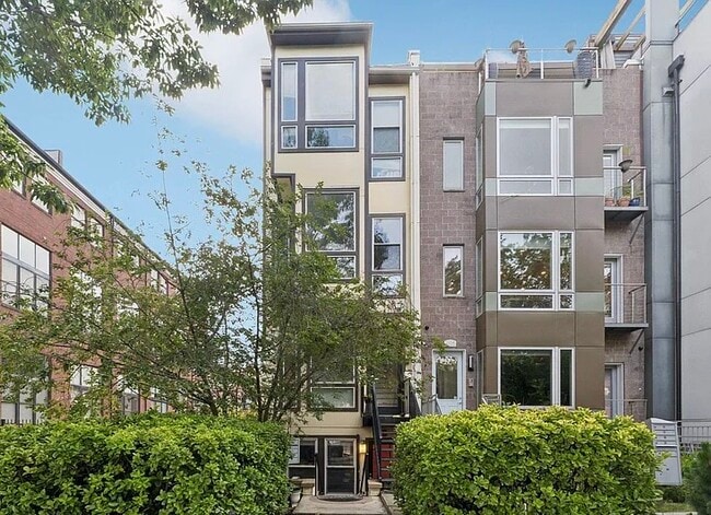 Photo - 2212 11th St NW Unidad 2