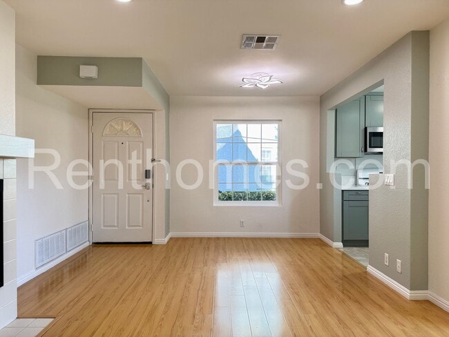 Photo - 10750 Aderman Ave Unidad 73