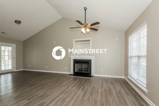 Photo - 4 Bedroom Pet-Friendly Home in Matthews, NC with Main Street Renewal