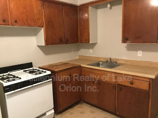 Photo - 105 Walnut St