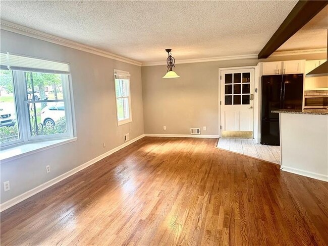 Photo - 2805 Pine Hill Dr