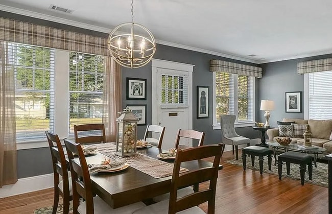 Photo - Bungalow Style and Old World Quality in Savannah's Parkside - Daffin Park