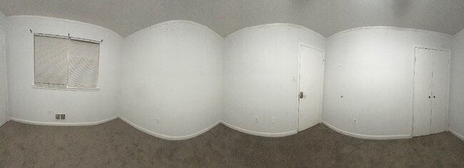 Photo - 8xxx Barrett Pl