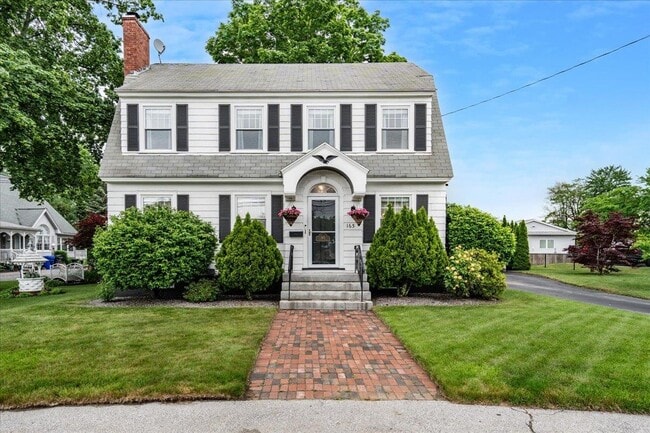 Photo - 165 Taylor St