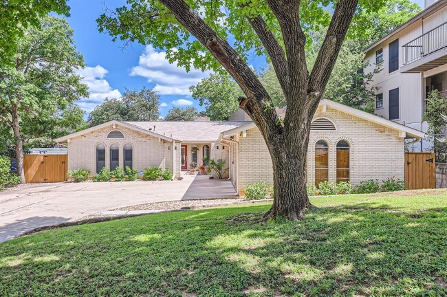 Photo - 3004 Maywood Cir House