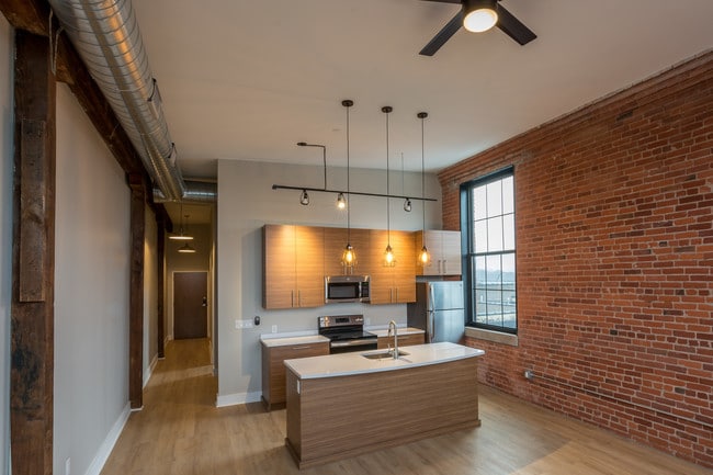 Woodbury Place Lofts