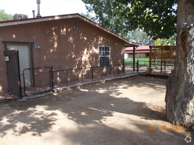 Building Photo - Darling South Valley Guest House Casita