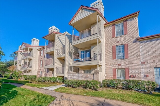 Building Photo - 2120 El Paseo St Unit 2407