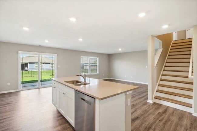 Photo - Fantastic 5bd/3ba home! Let yourself in!